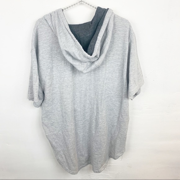 Encrypted l Short Sleeve Hooded Chevron Top - Picture 5 of 5